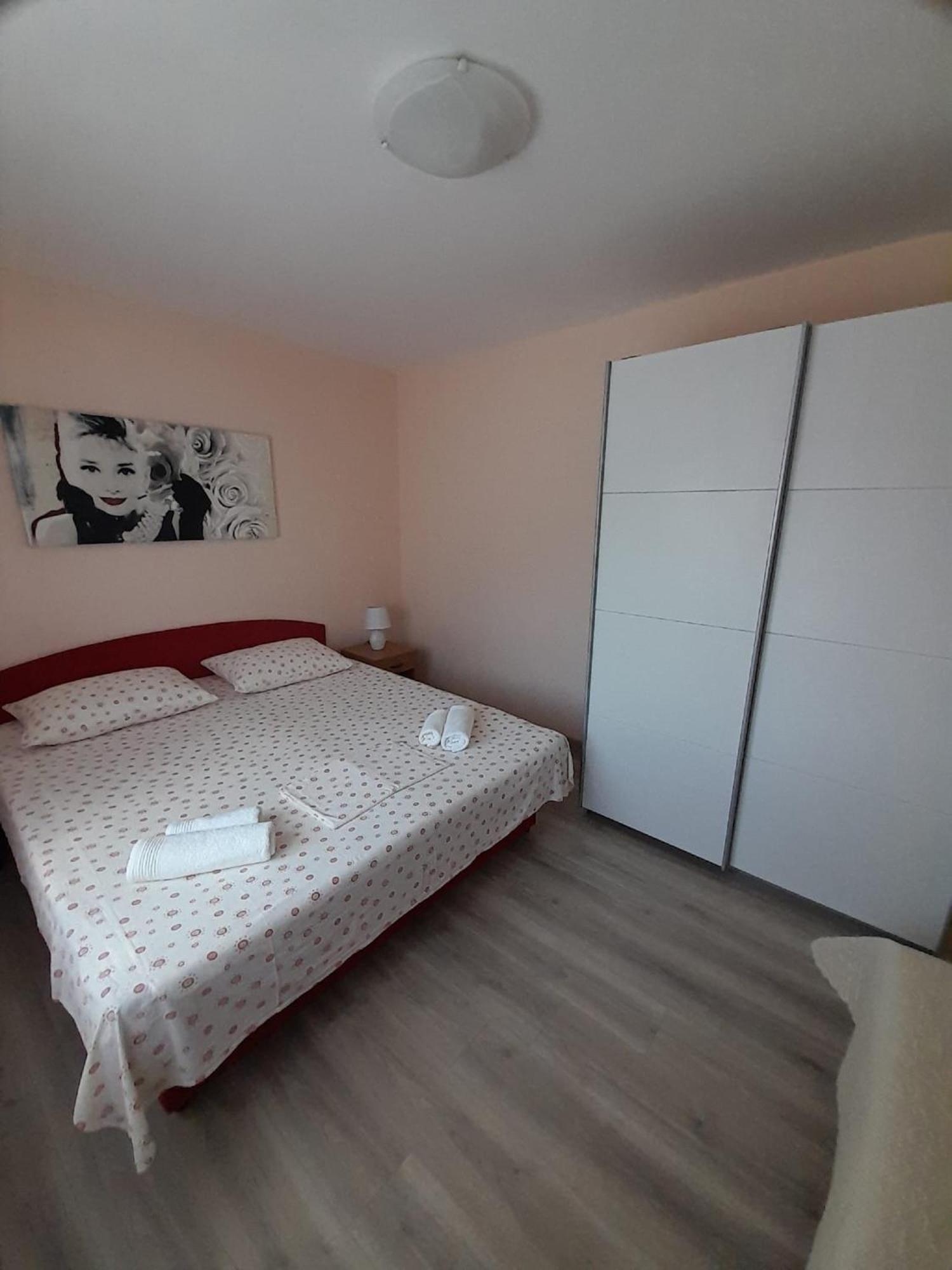 Apartments Ivo Postira Zewnętrze zdjęcie